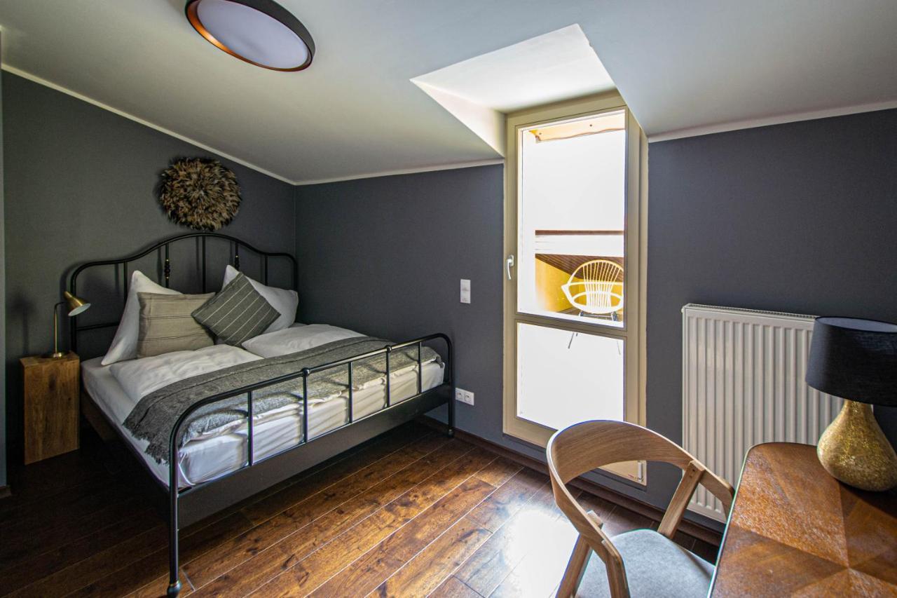 Quite Loft With Balcony And 3 Air Conditioners Praga Zewnętrze zdjęcie